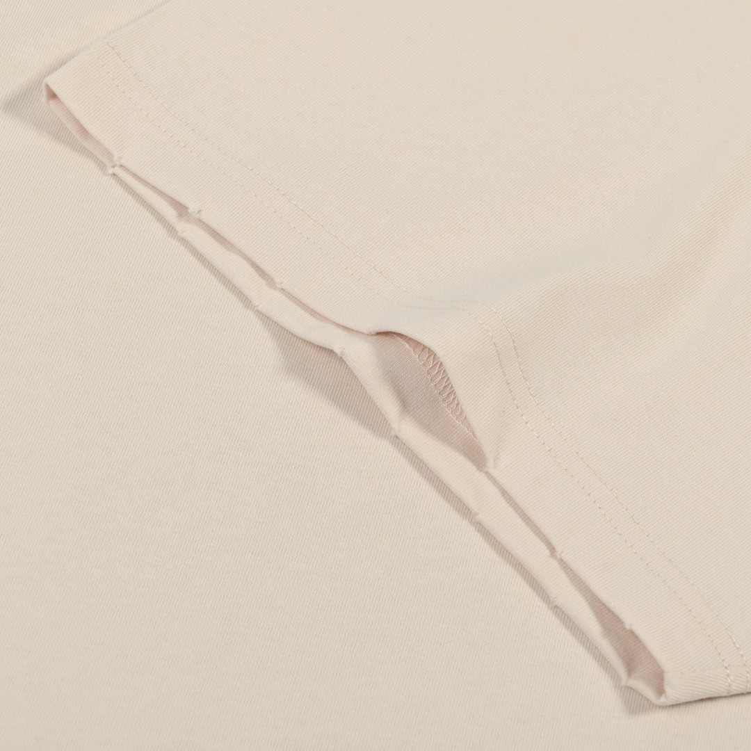 巴黎世家杏色短袖穿搭,巴黎世家fw21麦穗短袖