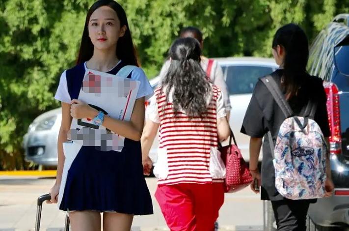 妈妈把学籍档案拆了,毕业档案被妈妈拆了