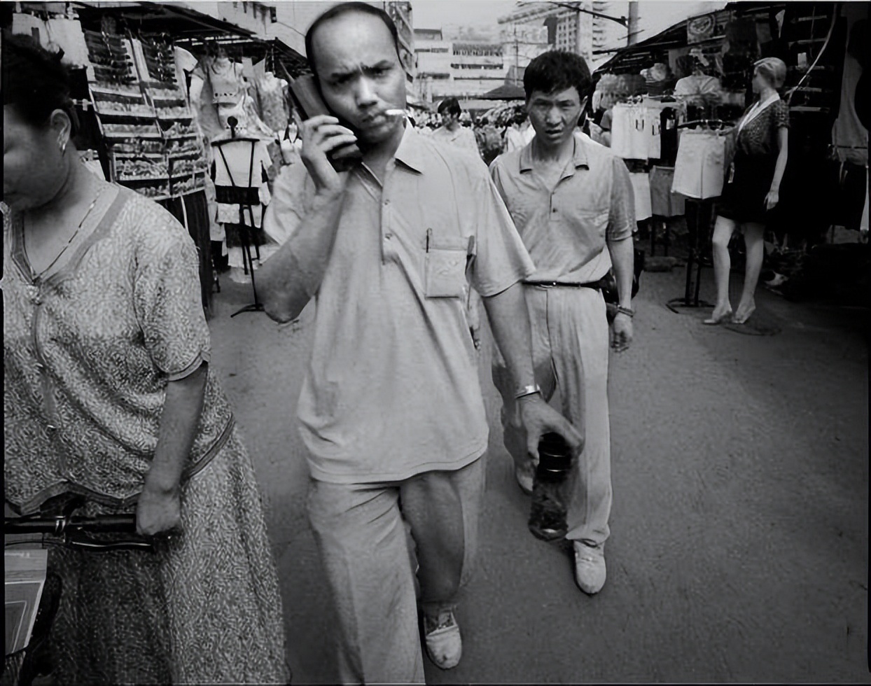 中国第1个办手机号的人是谁,中国第一位办手机号的人