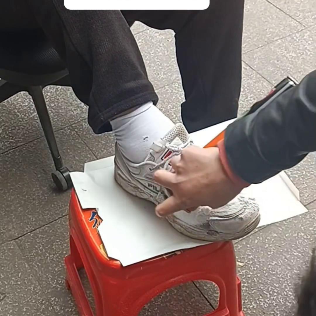 小白鞋清洗剂洗鞋神器懒人,小白鞋清洗方法