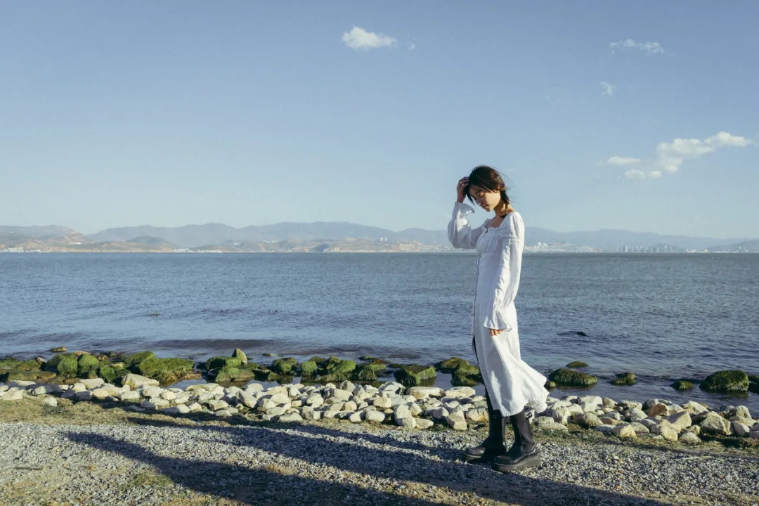 人生每一个遇见都是前世的缘分,人和人的相遇是前世注定的缘