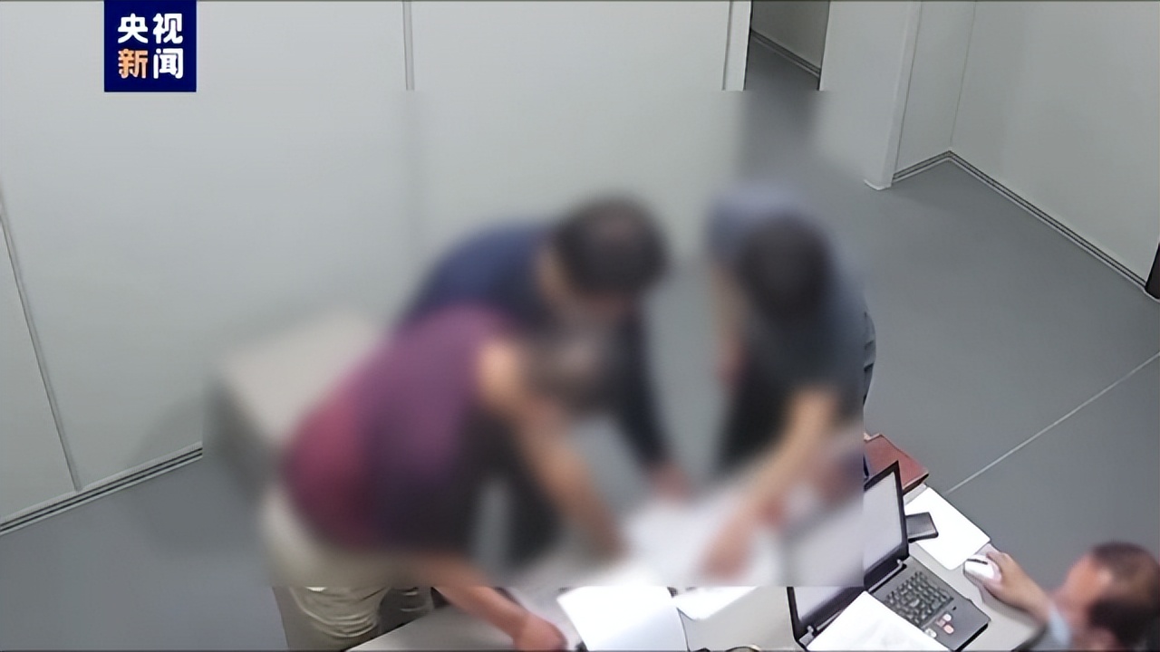 【扫黑除恶】唐山某烧烤店打人案侦办经过全披露！陈某志受审视频首次曝光