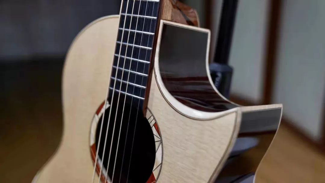 乌托邦吉他调节,乌托邦吉他琴谱