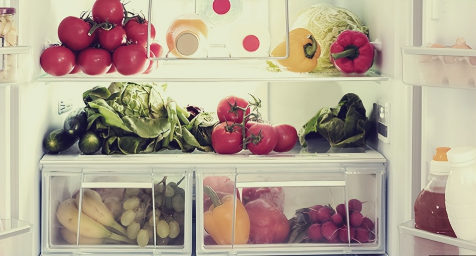 冰箱维修后冰箱内有异味,怎么擦冰箱除冰箱异味