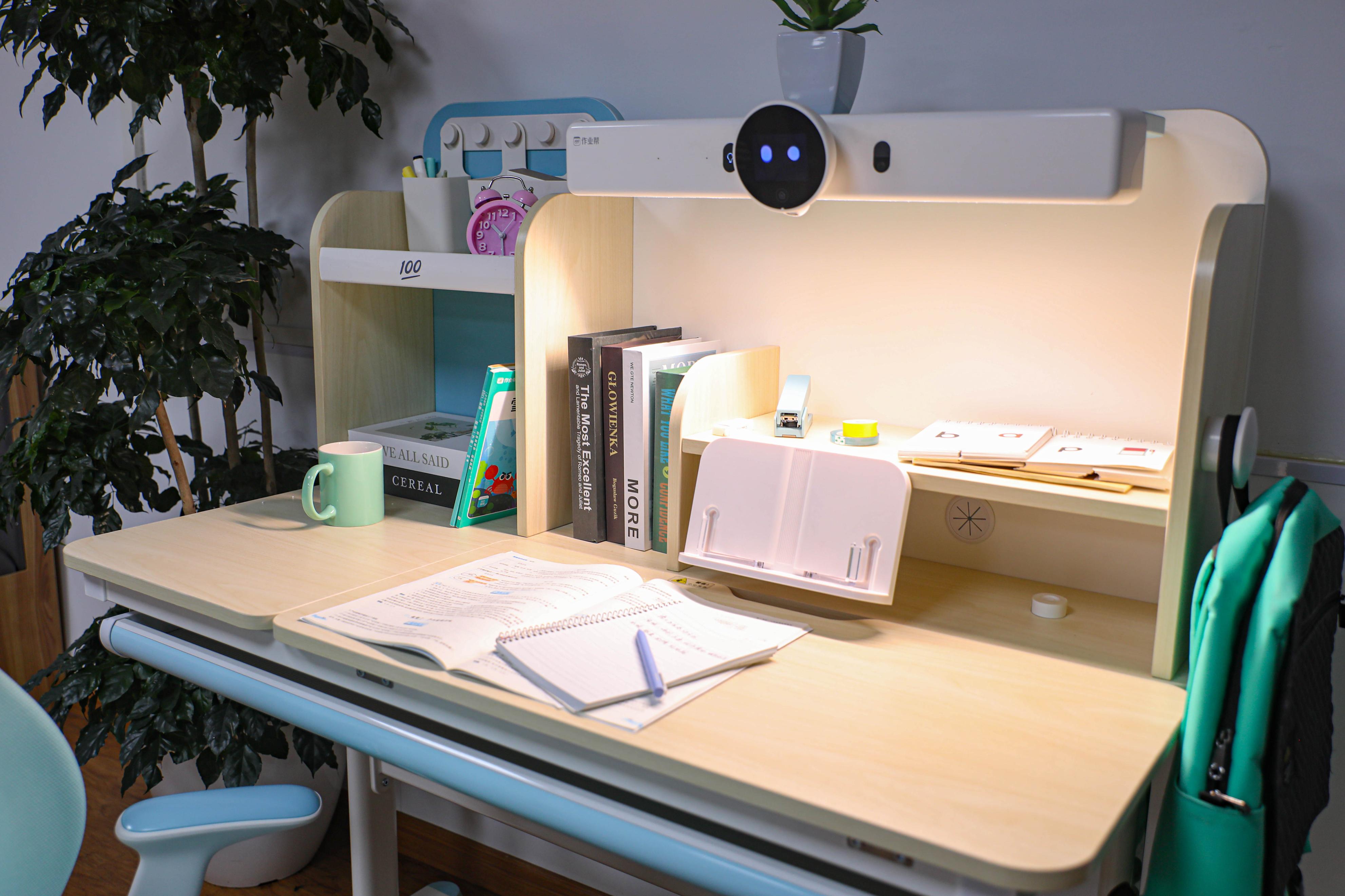 作业帮ai学习桌值得买吗,作业帮ai智能学习桌90公分