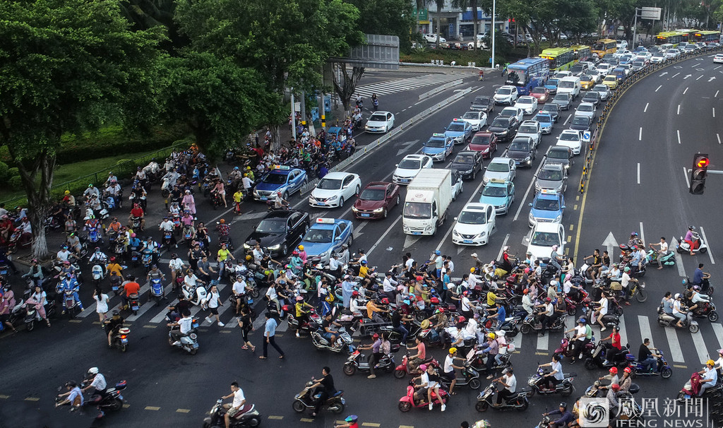 电动车自燃事故最新报道,电动车燃爆事故敲响警钟