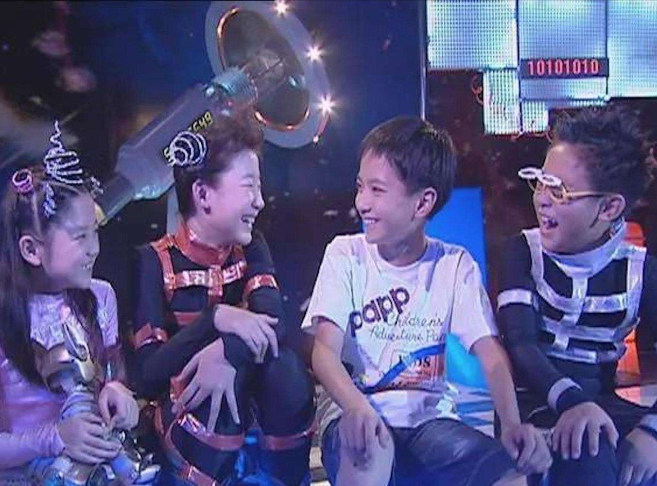 类似巴啦啦小魔仙真人剧,一模一样的巴啦啦小魔仙