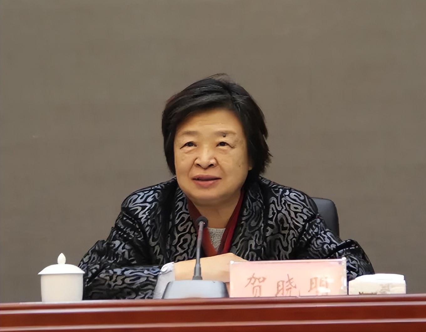 贺晓明曾说：父亲贺龙除了丰功伟绩外，另一个最高荣誉就是爱！