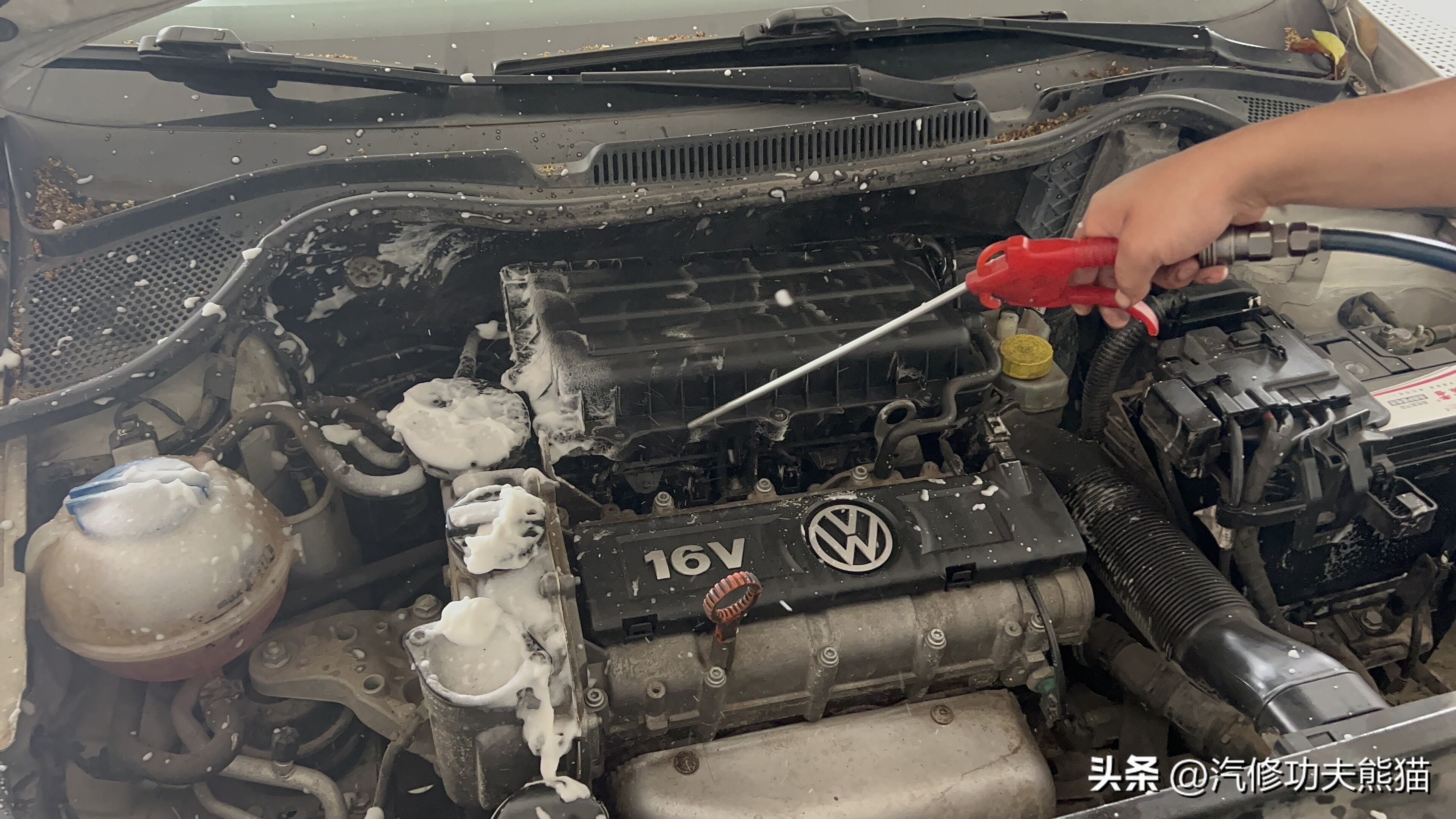 大众polo保养最省钱,女士开自动挡5万左右polo车