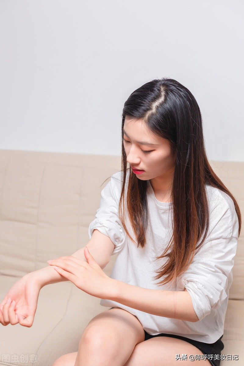 40岁阿姨的4个变美小技巧,如何让皮肤变得又白又嫩学生党