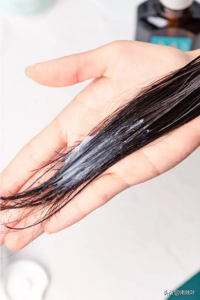 夏天头发毛躁怎么护发,头发干枯毛躁用什么保湿护发免洗