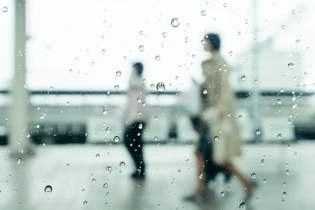 2亿中国人打零工：做核酸试剂包装日入240元，摘草莓月入2万