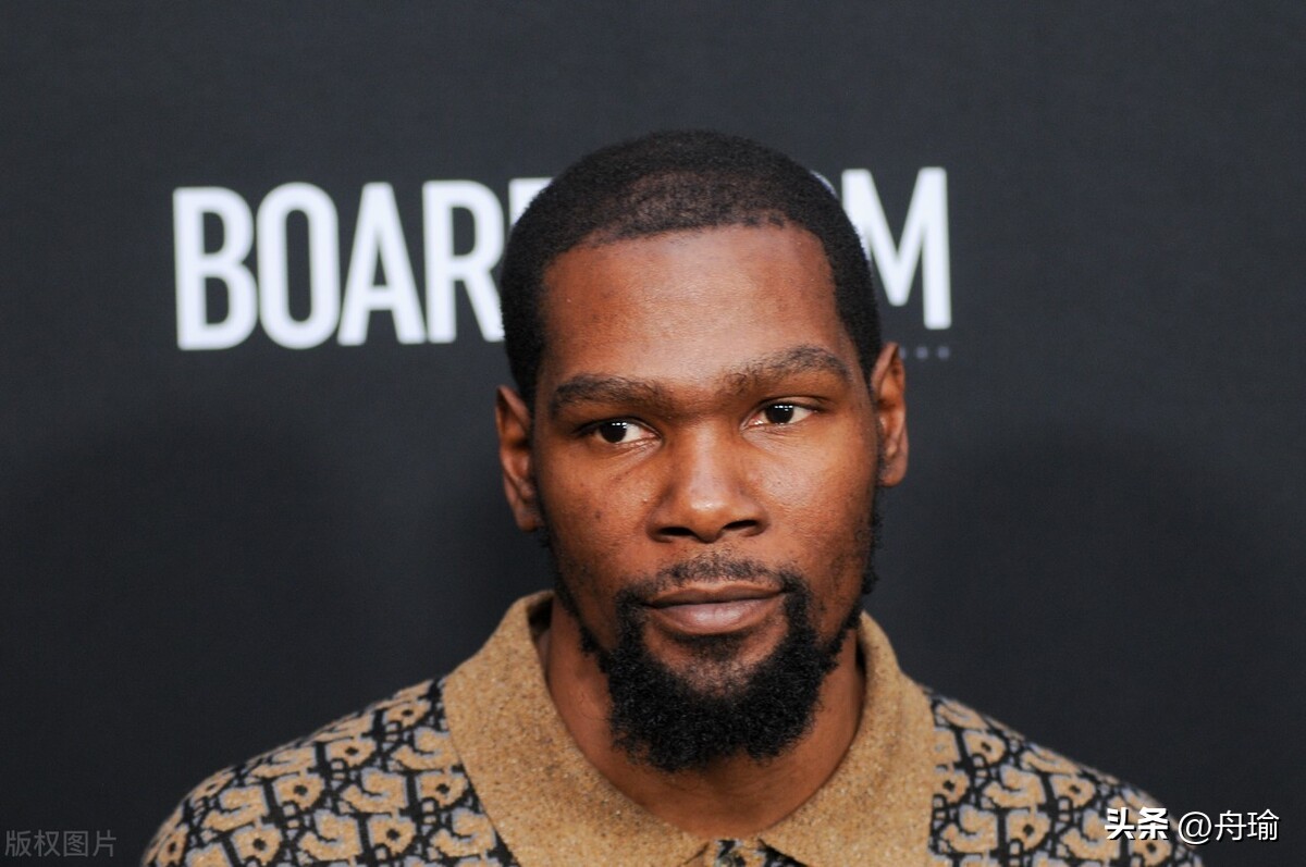 NBA早报：杜兰特交易因纳什，湖人发布75周年球衣，AI版历史最佳