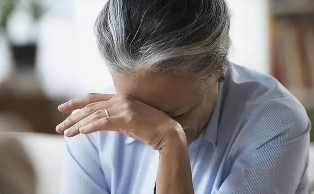 总是冒虚汗睡不好?可能是更年期,中医告诉你几个调理身体小妙招