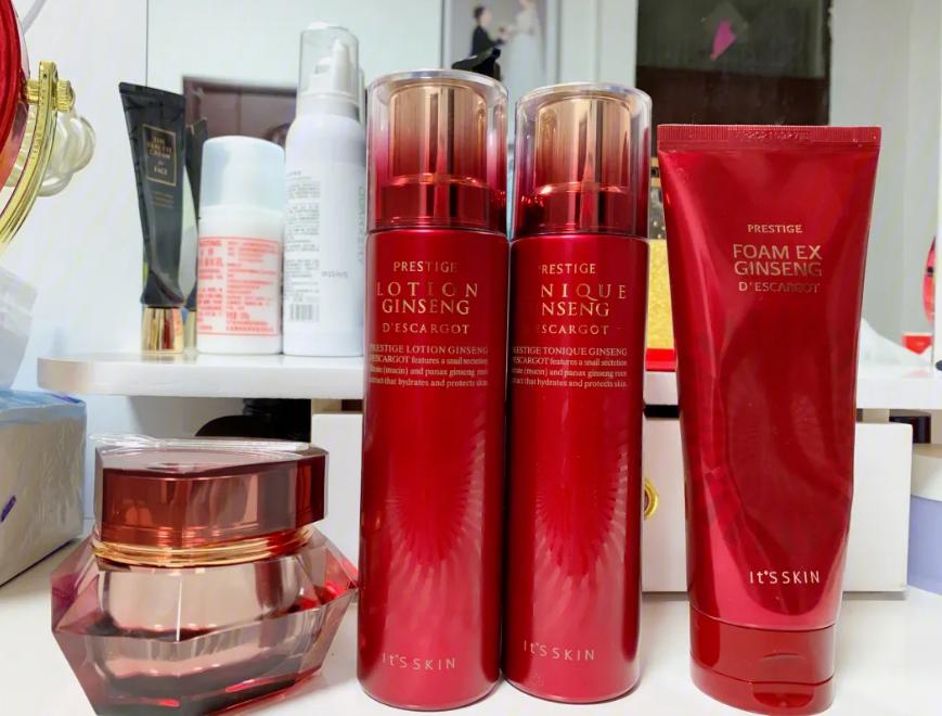 补水保湿水乳套装国货正品第一名,平价适合35岁的抗衰老水乳国货