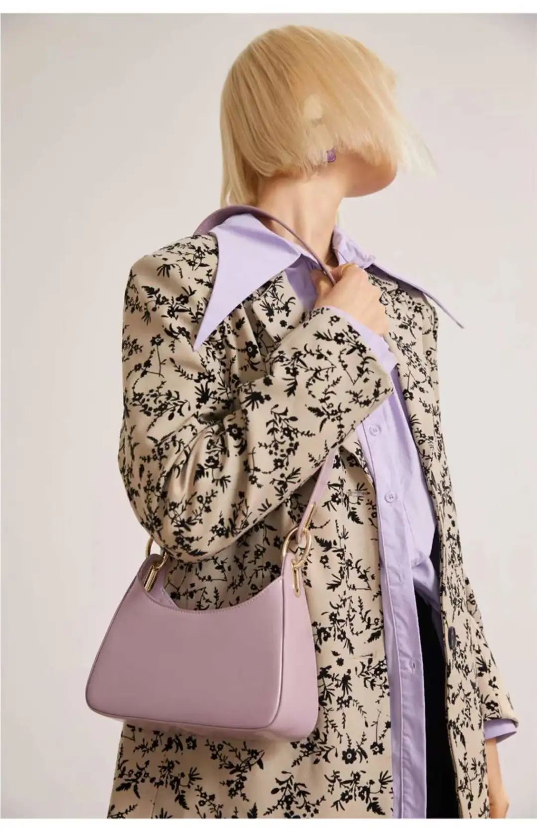 虞书欣同款双肩包平价,虞书欣10元包