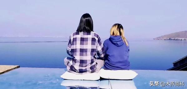 断舍离的极简生活9件家具,断舍离女孩88平6件家具