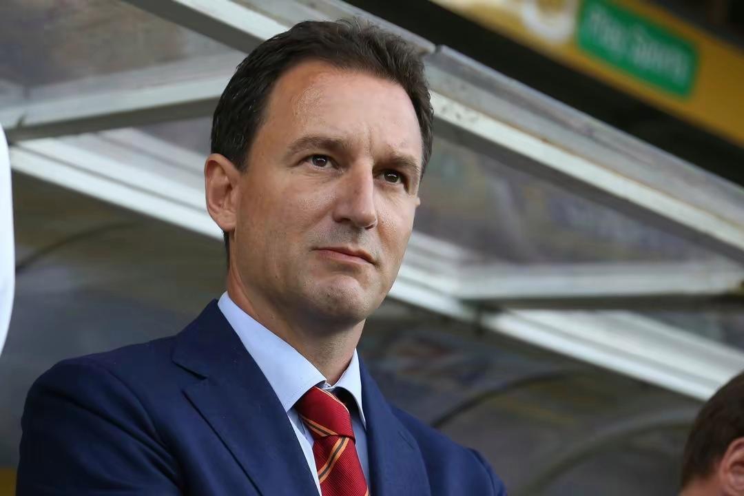 新国足主帅扬科维奇集训名单,国足新教练扬科维奇塞尔维亚