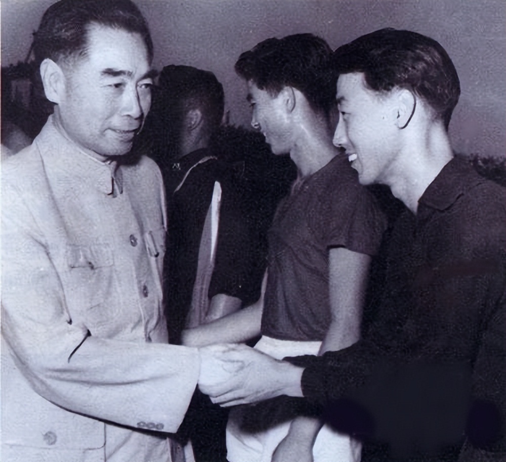 回忆中国男足辉煌历史,中国男足以前和现在的对比