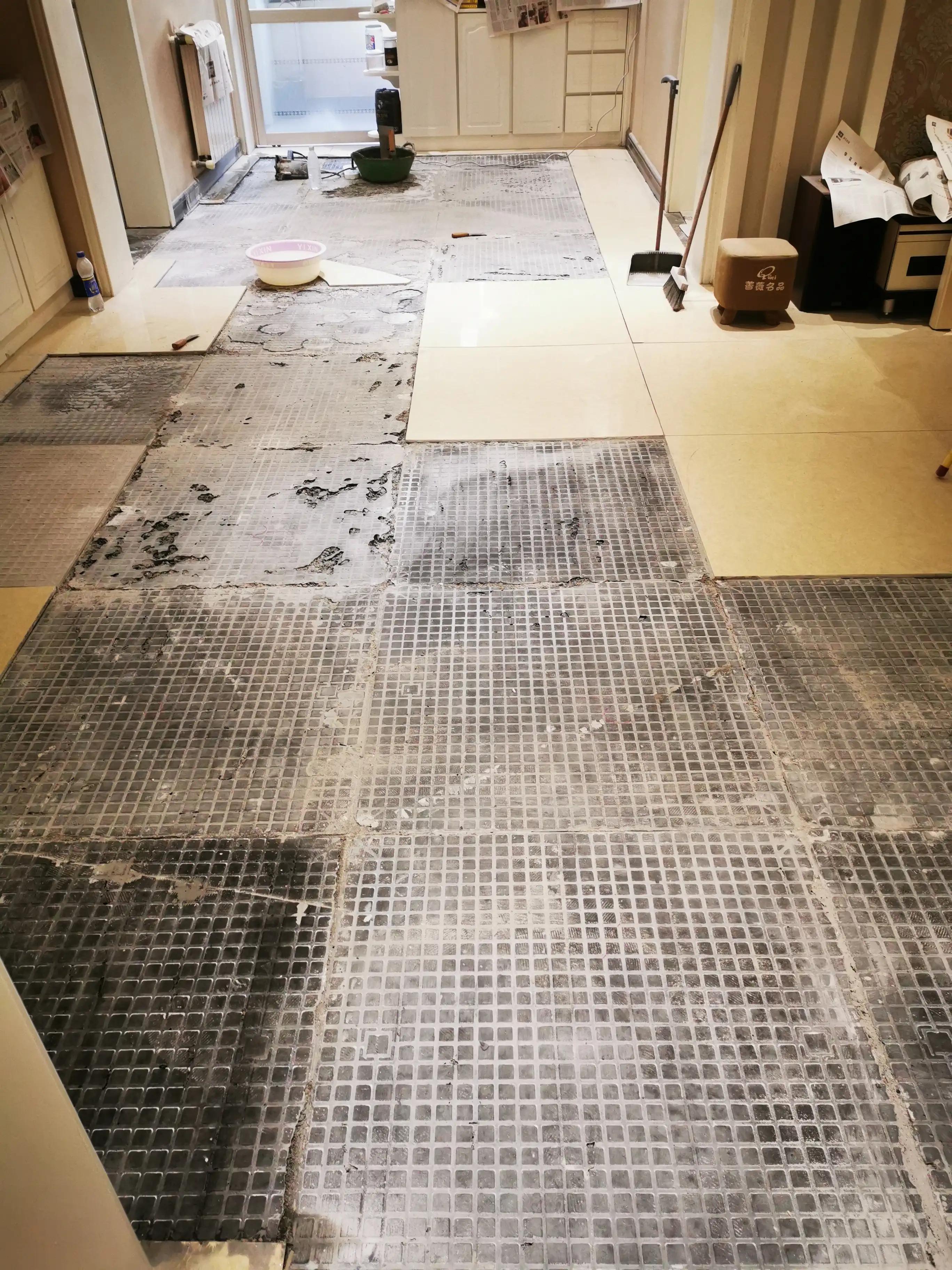 家里地板砖翘起来了怎么办,家里的地板砖翘起怎么办