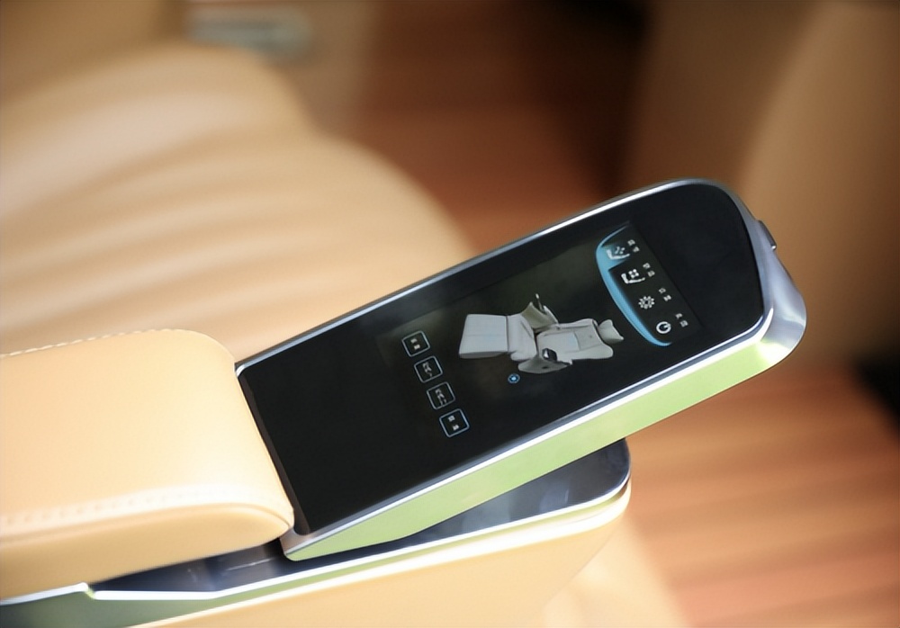 岚图梦想家厂家改装套件,岚图梦想家2024款改装套件