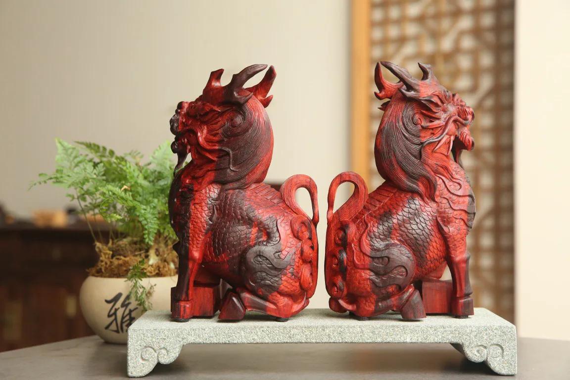 印度小叶紫檀麒麟手把件,印度小叶紫檀麒麟