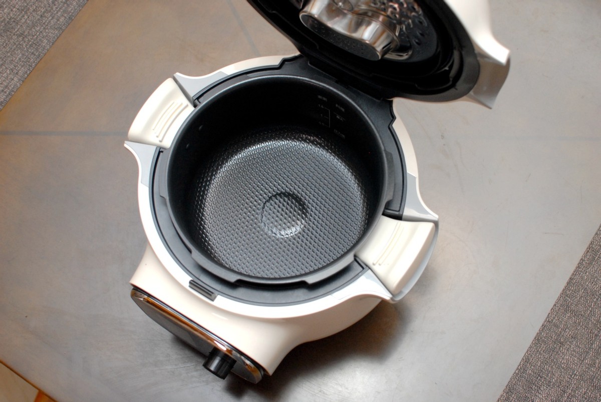 苏泊尔高压锅不知道买哪种好,苏泊尔新出的一款高颜值电压力锅