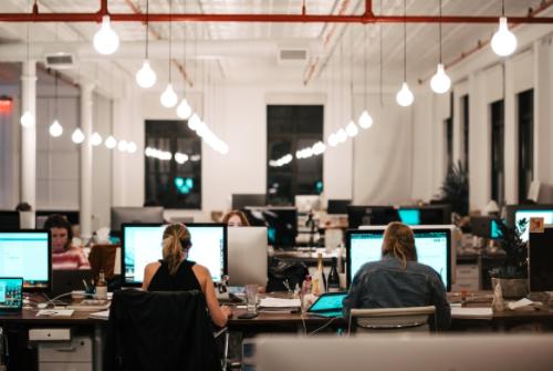 哪个电商平台外包客服的商家最多,618大促寻找优秀的客服外包公司