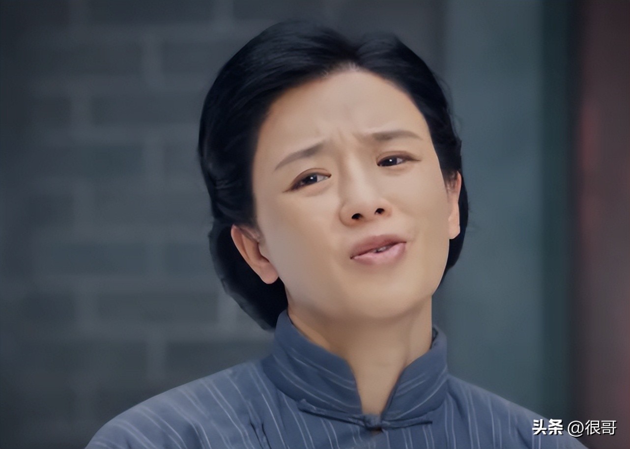 胡同赵露思侯明昊合照,胡同赵露思侯明昊路透