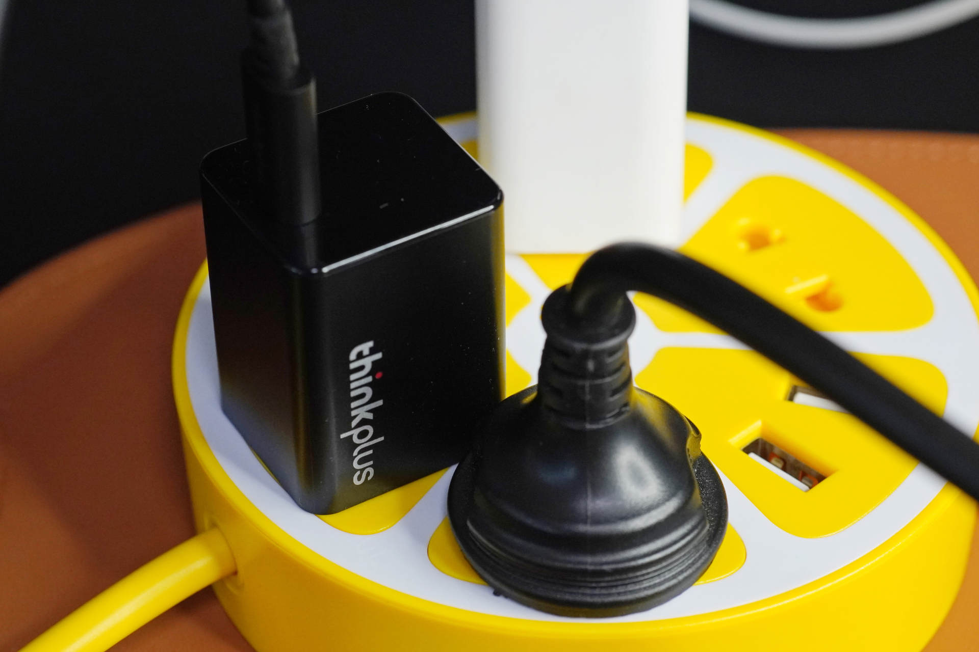 混合办公好物推荐,口红电源thinkplus值得买吗