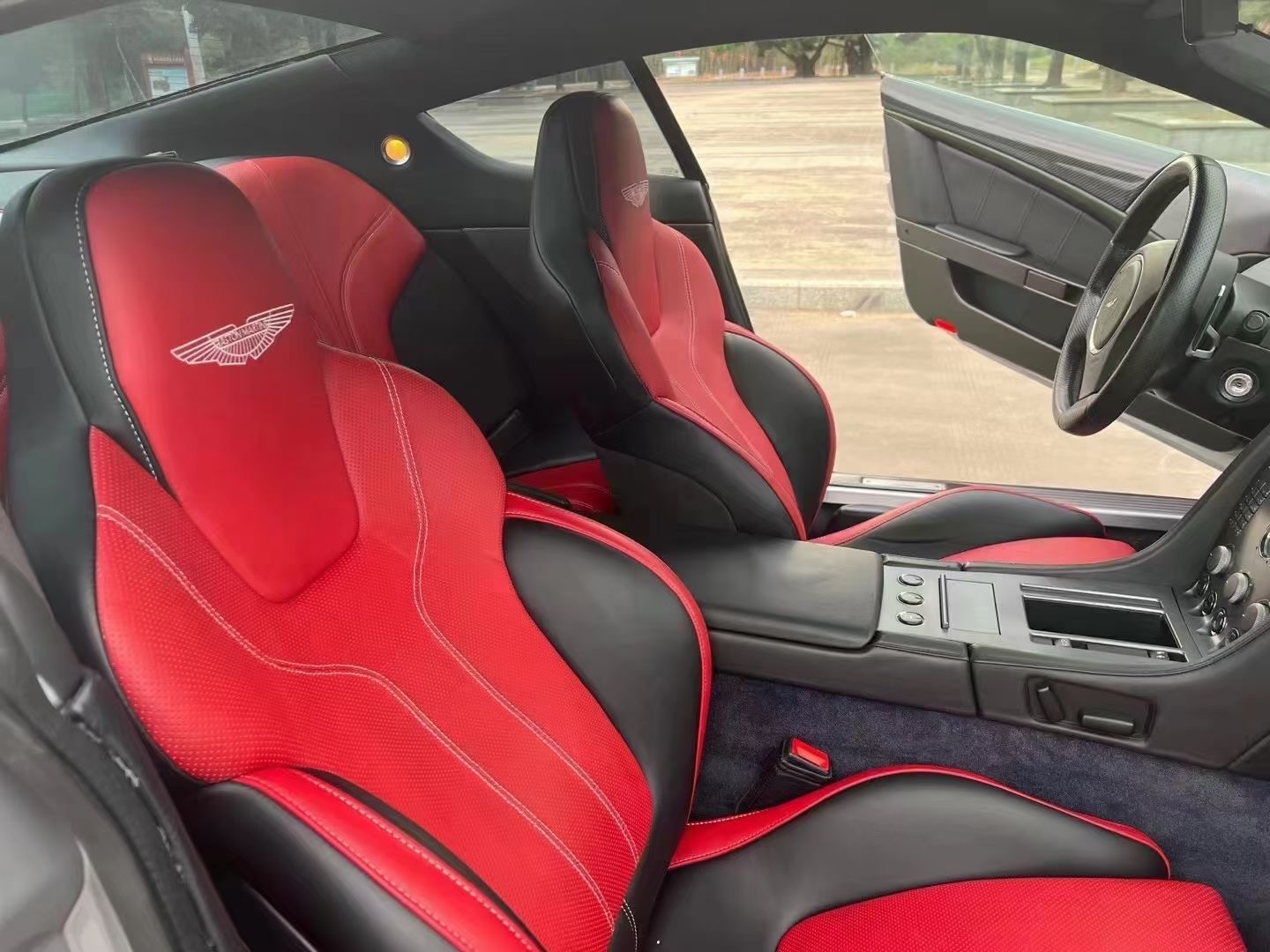 詹姆斯邦德007阿斯顿马丁,007阿斯顿马丁测评