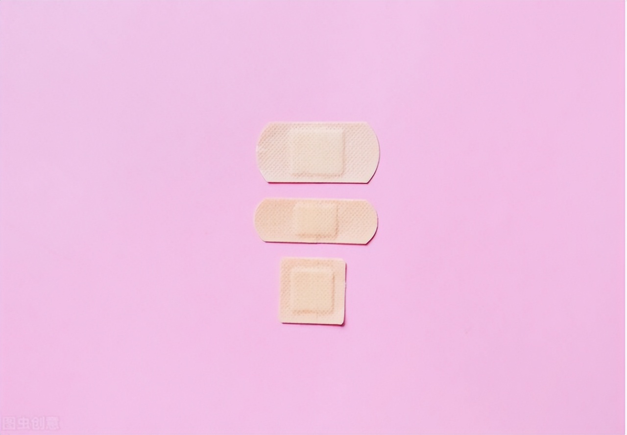 皮肤痒脱皮可以用他克莫司软膏吗,皮肤瘙痒结痂反复用他克莫司