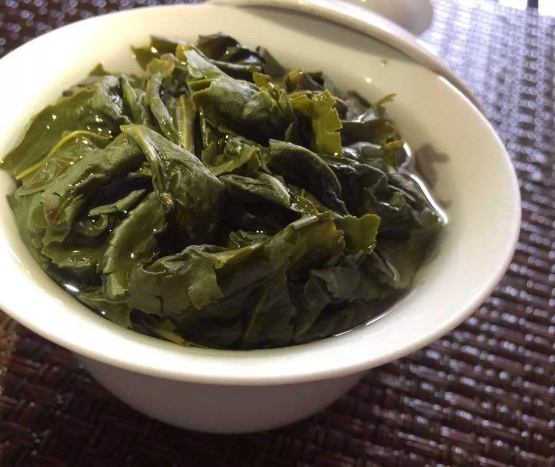 同样是福建的茶叶，“大红袍”和“铁观音”，差距怎么这么大？