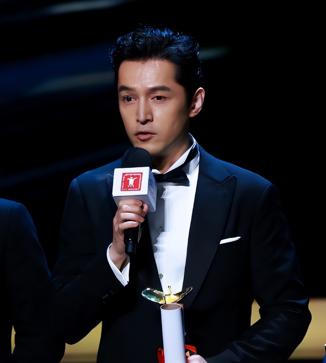 胡歌有多成熟稳重,胡歌的艰难历程