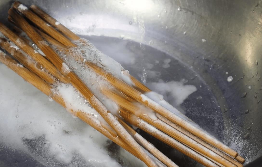 用过的旧筷子可以随便扔吗,旧筷子为什么不能扔掉