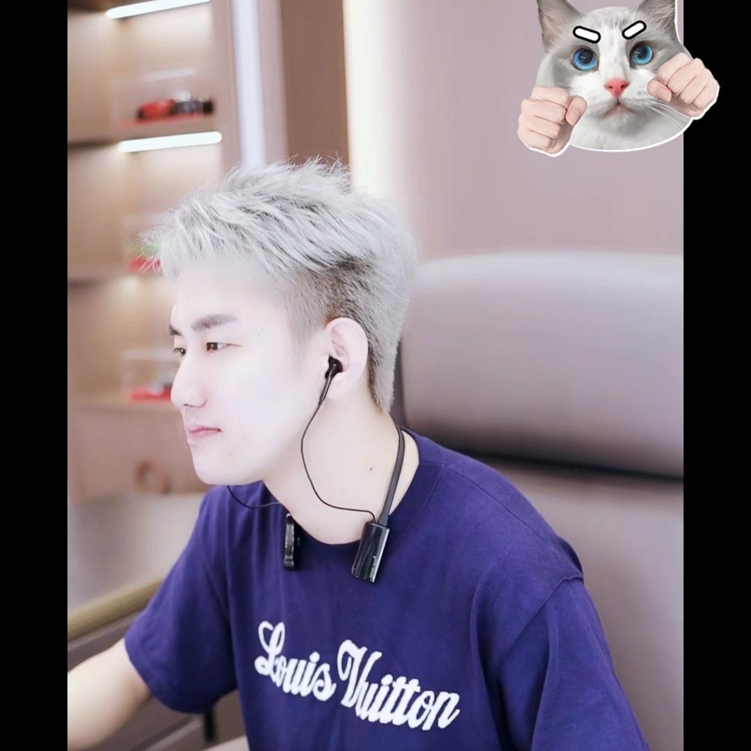 难怪玄律老婆给他直播间装监控，这小子犯过错误呀😂@玄律