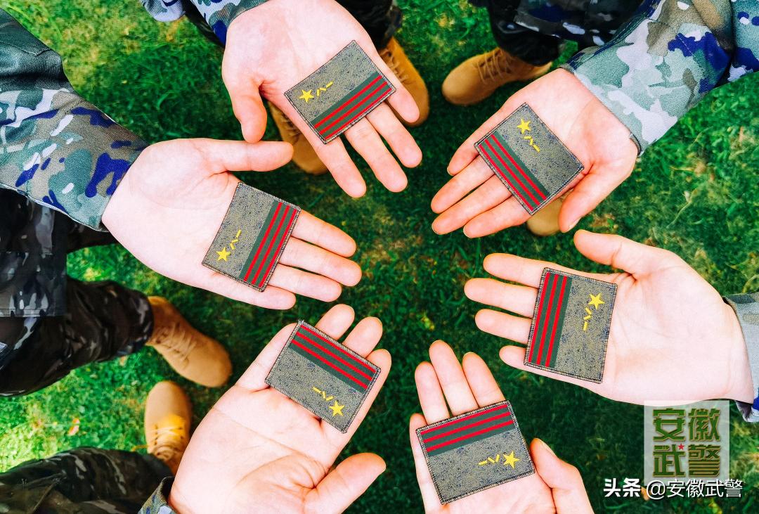 21款武警作训服细节,中国人民武装警察部队21式作训服