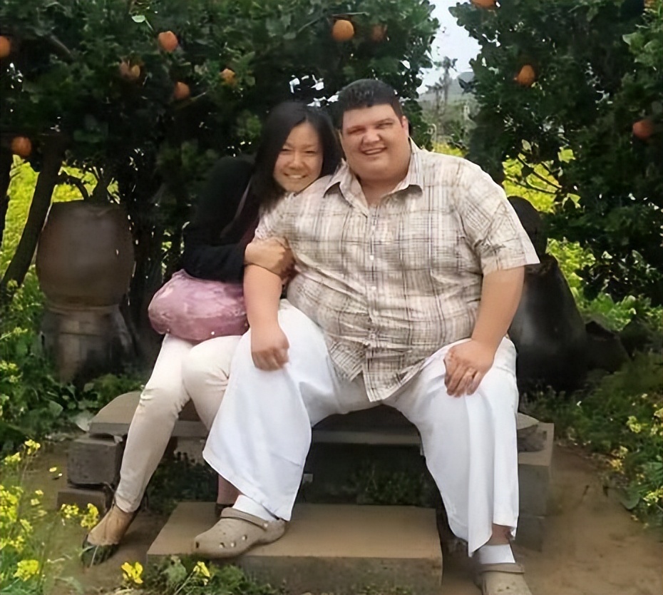 女孩不顾父母反对嫁给63岁的大叔,一个女孩不顾父母反对嫁给穷男人