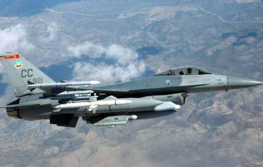 苏35航母最新视频,终于来了美国