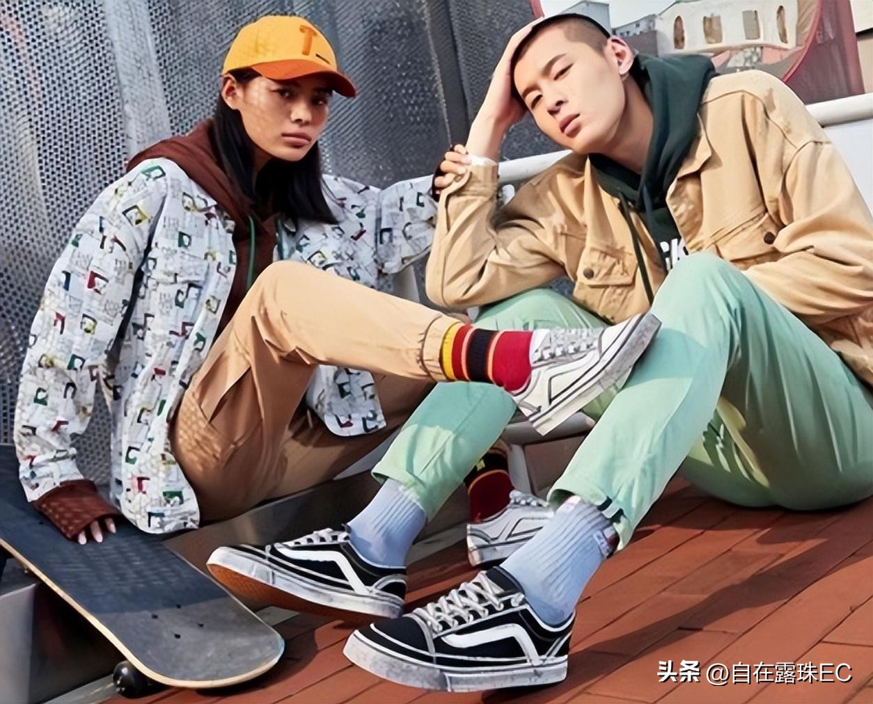 伊尔康二儿子订婚现场：新娘小腹鼓鼓如怀孕，婆婆盖过新娘