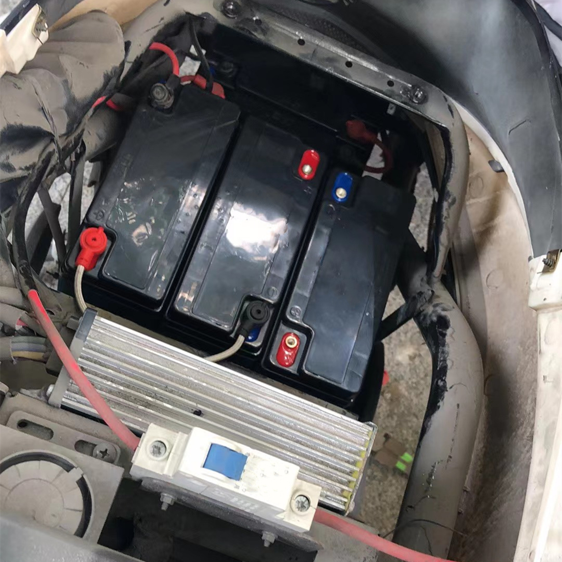 目前纯电动车的续航里程多少,爱玛电动车续航100公里价格表