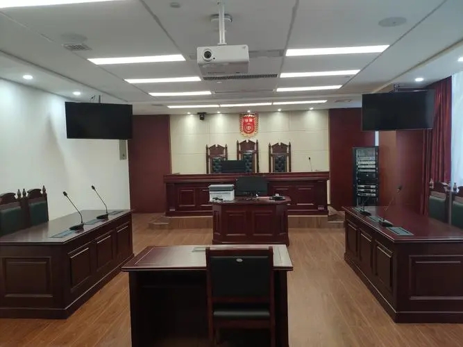 四川陈大爷因一毛钱，将收银员一拳“打成”七级伤残，被索赔39万