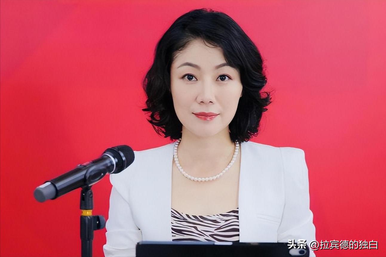 中国最贵女秘书朱旭：年薪849万，年终奖1000万，48岁至今未婚