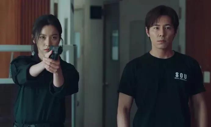 新冠病毒题材的电影,新出的丧尸题材的电视剧