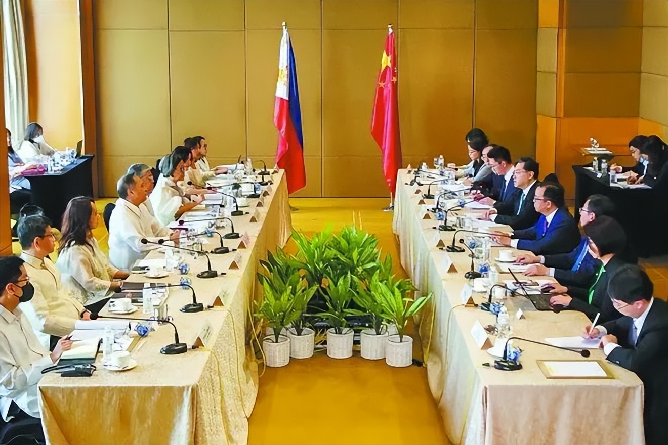 菲律宾南海挑衅，中国果断行动！外媒：霸气，打飞了1500亿？