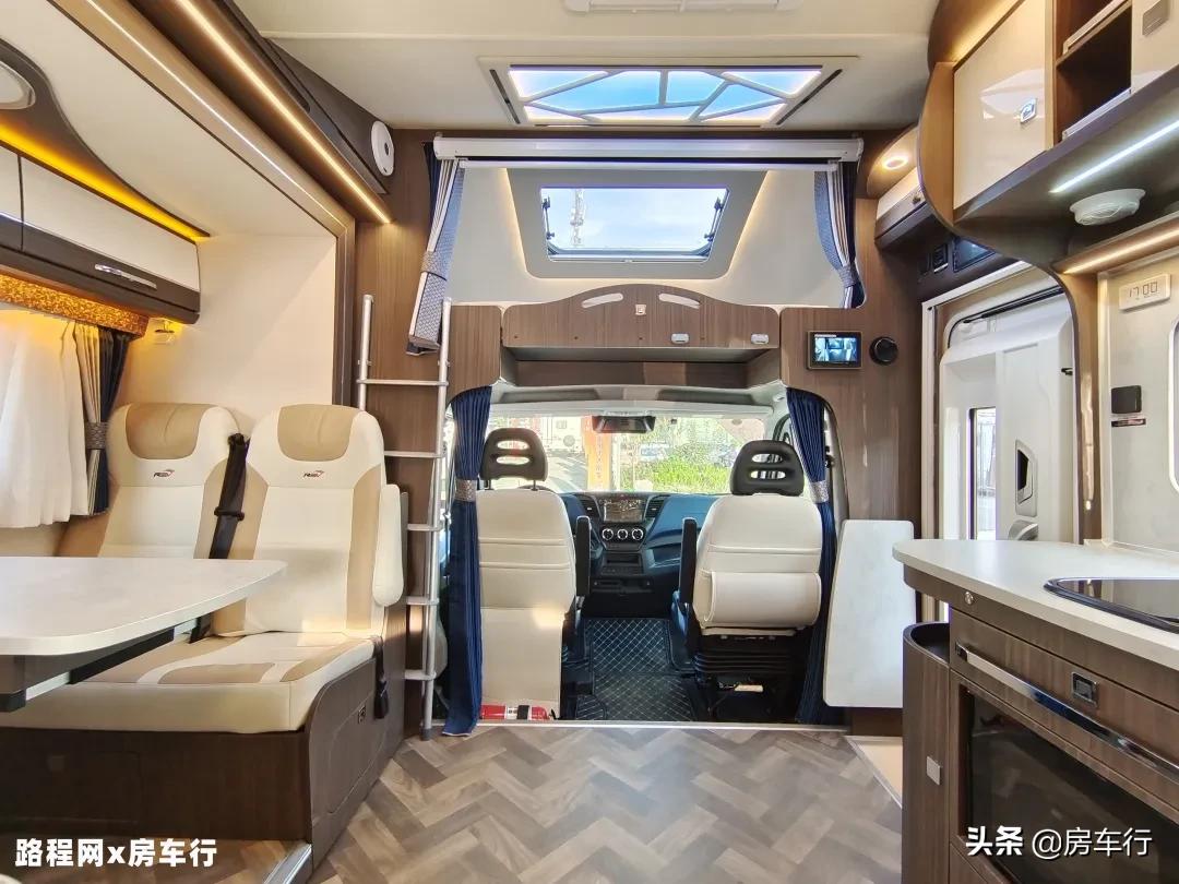 最新款进口顶级依维柯b型房车,依维柯房车推荐10万到20万之间7座