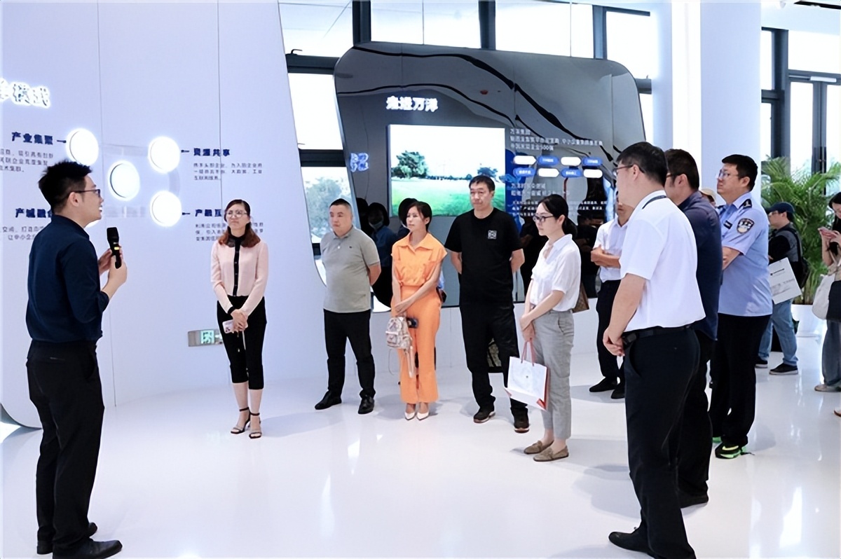 中国汽车产业国际论坛,汽车产业科技创新黄河论坛