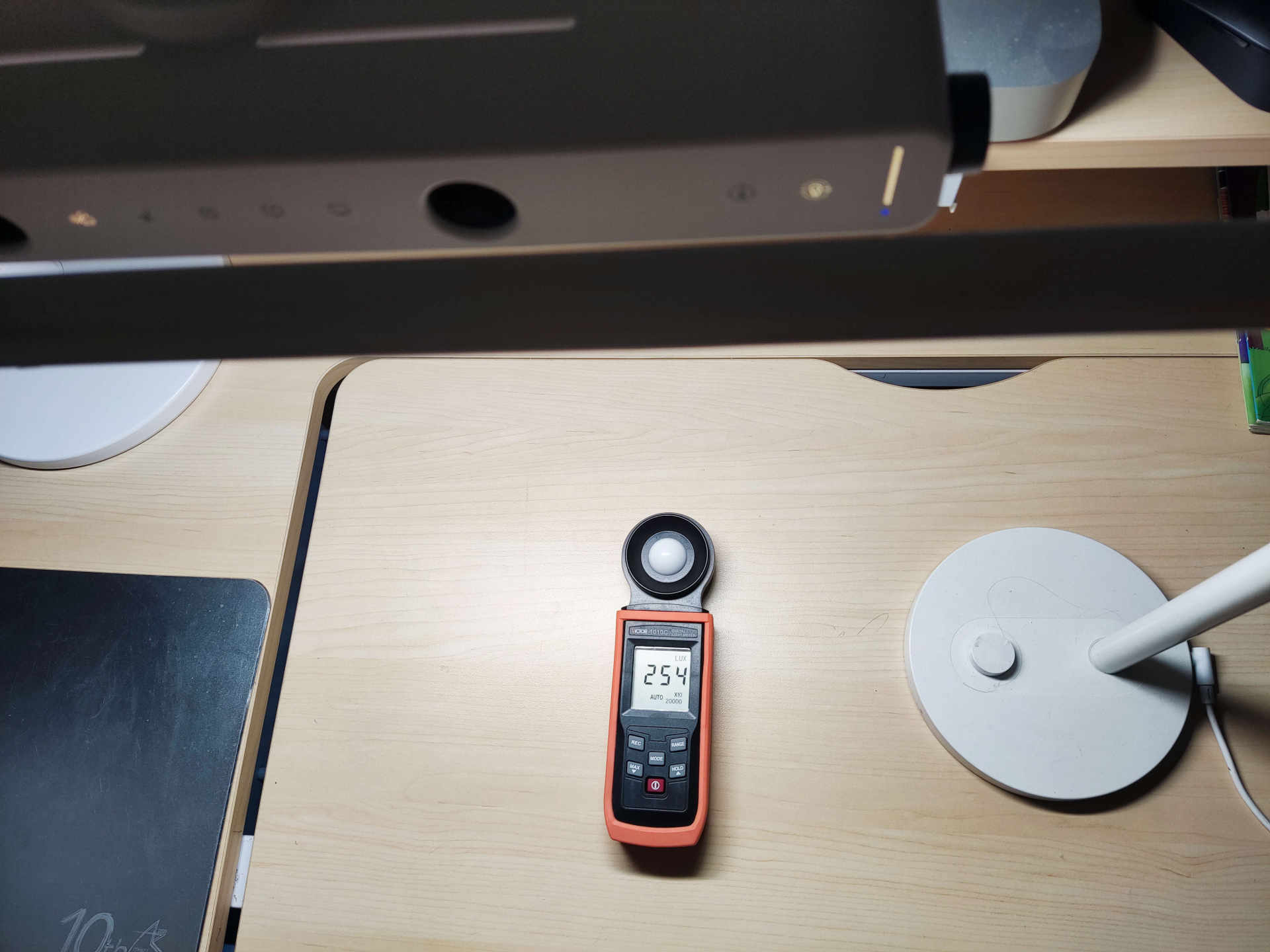 明基护眼灯mindduo2plus和飞利浦对比,明基护眼台灯mindduo2