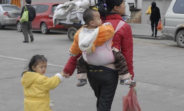 为什么后悔结婚后悔生孩子,后悔生了孩子的表现