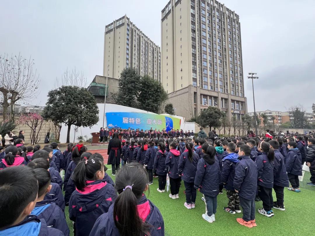 开学啦听听新生的感受,开学了看一下宿舍的环境